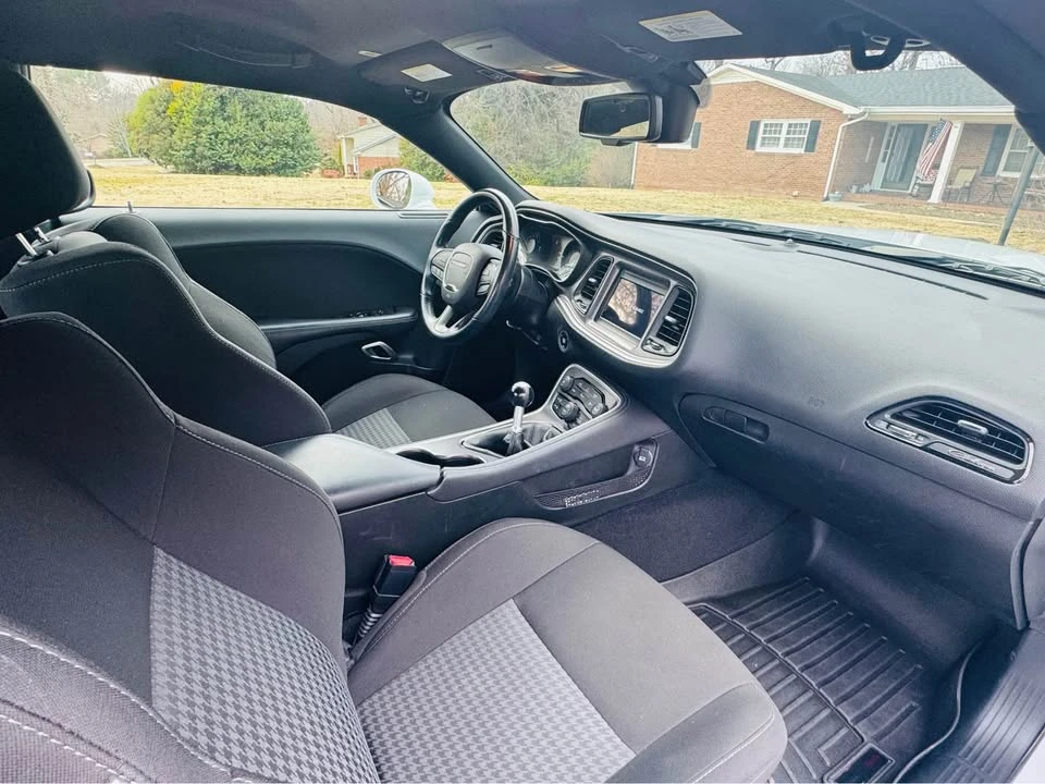2020 Dodge Challenger 3rd Gen - Image 3 of 8