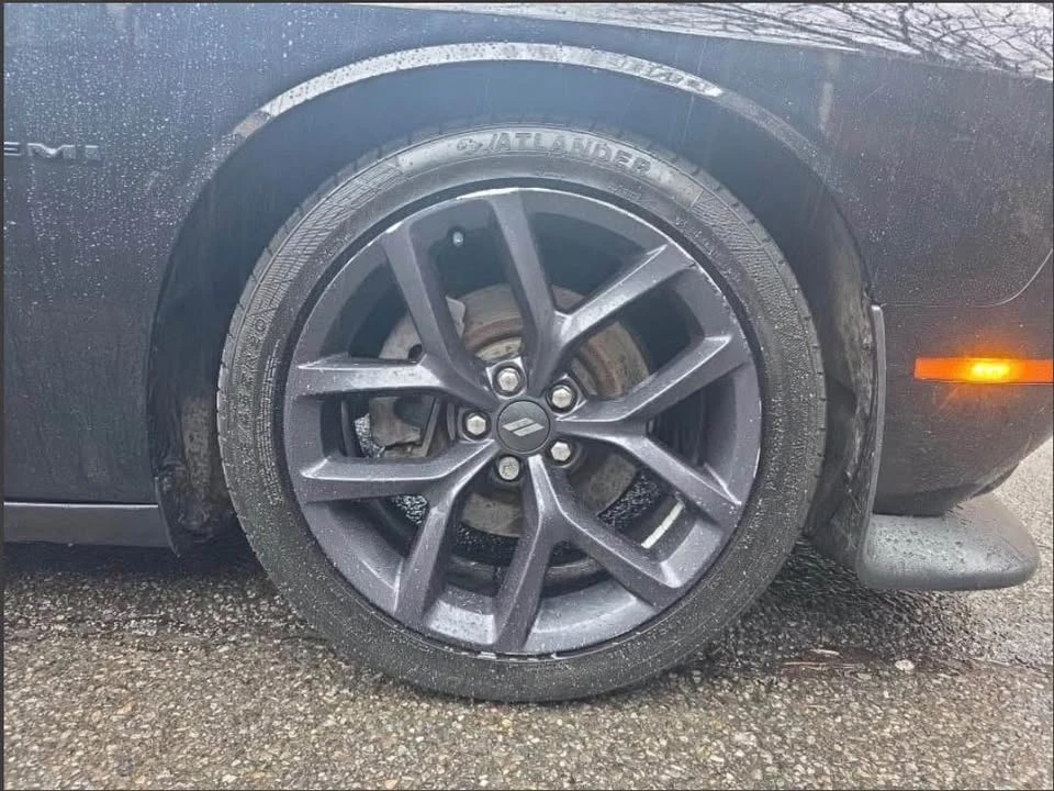 2020 Dodge Challenger 3rd Gen - Image 10 of 15