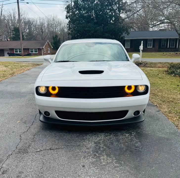 2020 Dodge Challenger 3rd Gen - Image 5 of 8