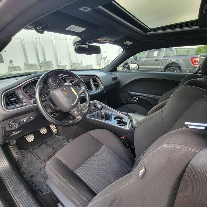 2020 Dodge Challenger 3rd Gen - Image 14 of 19