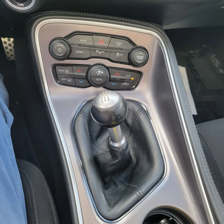 2020 Dodge Challenger 3rd Gen - Image 16 of 19