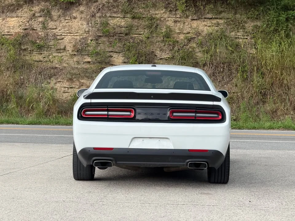 2020 Dodge Challenger 3rd Gen - Image 5 of 15