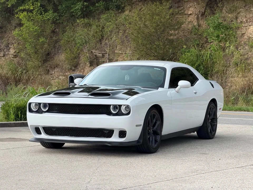 2020 Dodge Challenger 3rd Gen - Image 3 of 15