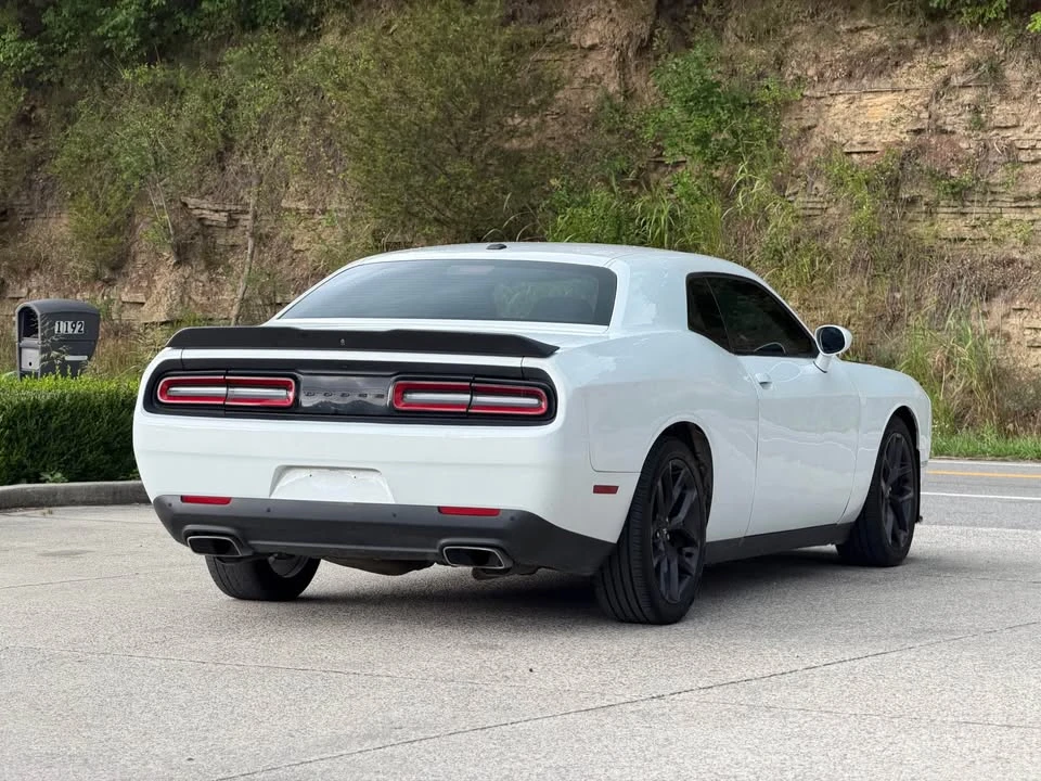 2020 Dodge Challenger 3rd Gen - Image 6 of 15
