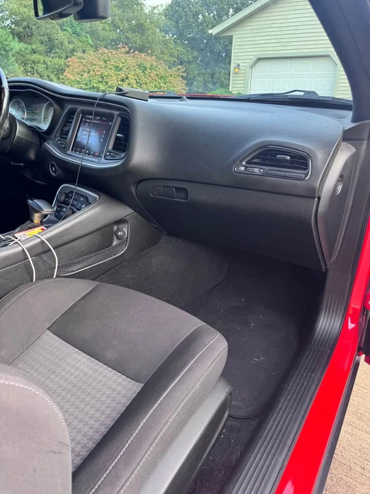 2020 Dodge Challenger 3rd Gen - Image 10 of 19