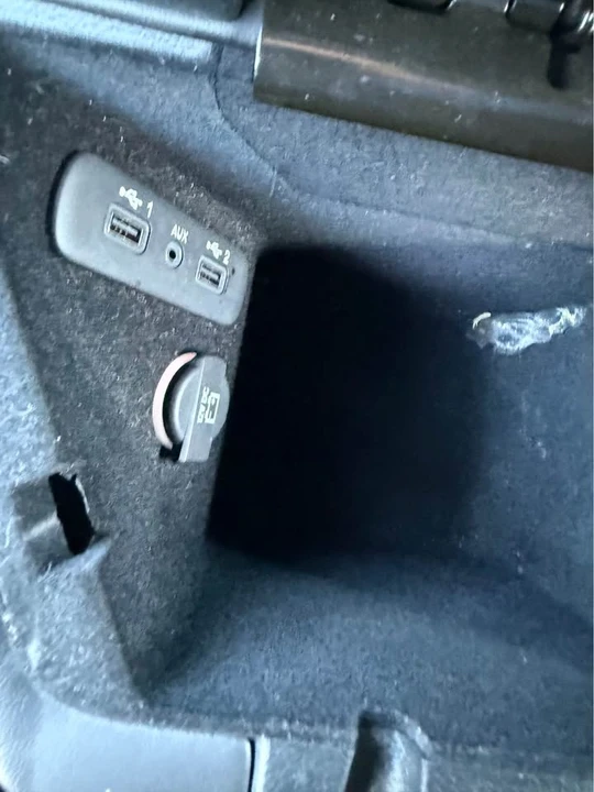 2020 Dodge Challenger 3rd Gen - Image 10 of 10