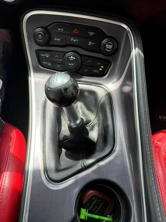 2020 Dodge Challenger 3rd Gen - Image 14 of 15