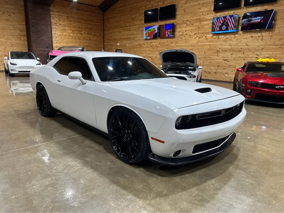 2020 Dodge Challenger 3rd Gen - Image 2 of 8