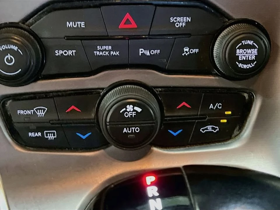 2020 Dodge Challenger 3rd Gen - Image 10 of 20