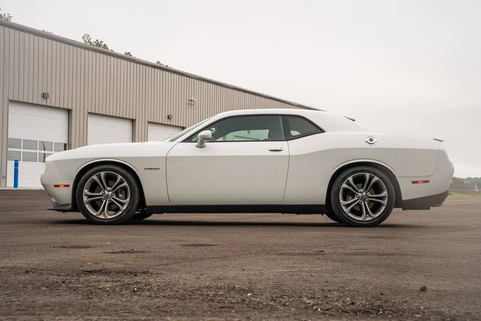 2020 Dodge Challenger 3rd Gen - Image 3 of 12