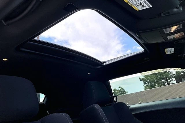 2020 Dodge Challenger 3rd Gen - Image 16 of 20
