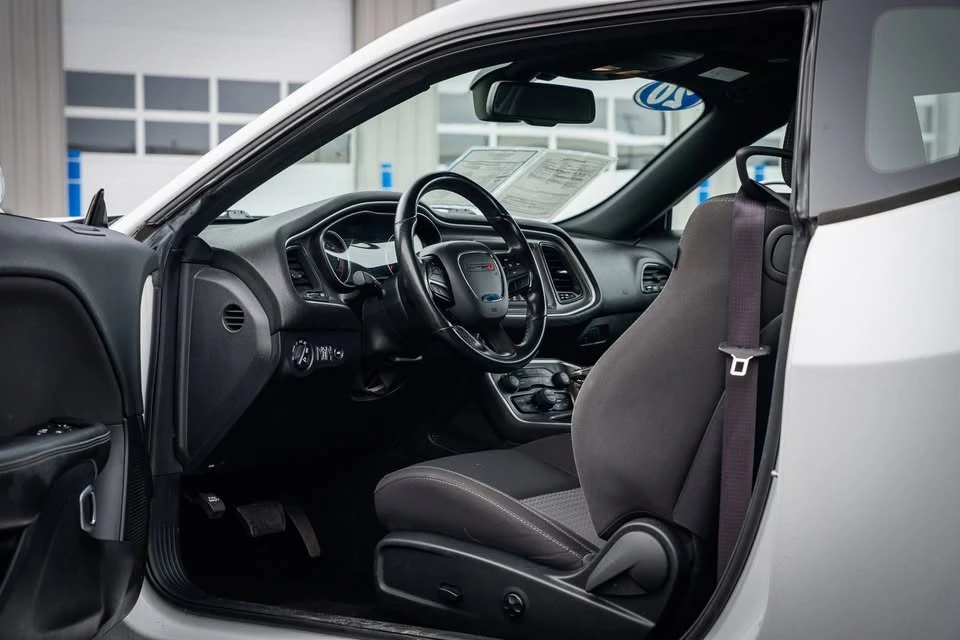 2020 Dodge Challenger 3rd Gen - Image 10 of 12