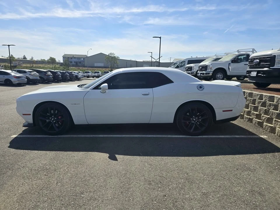 2020 Dodge Challenger 3rd Gen - Image 2 of 5