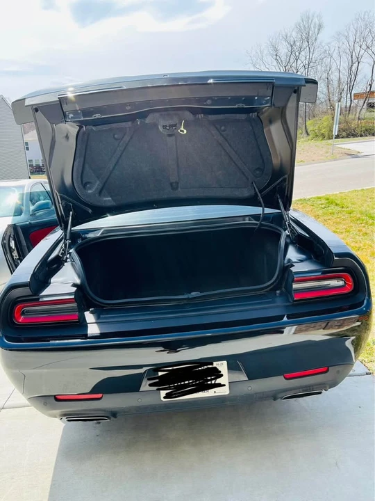 2020 Dodge Challenger 3rd Gen - Image 13 of 16