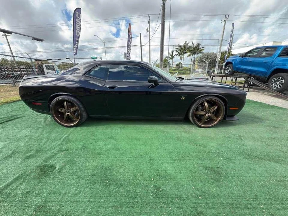 2020 Dodge Challenger - Image 6 of 12