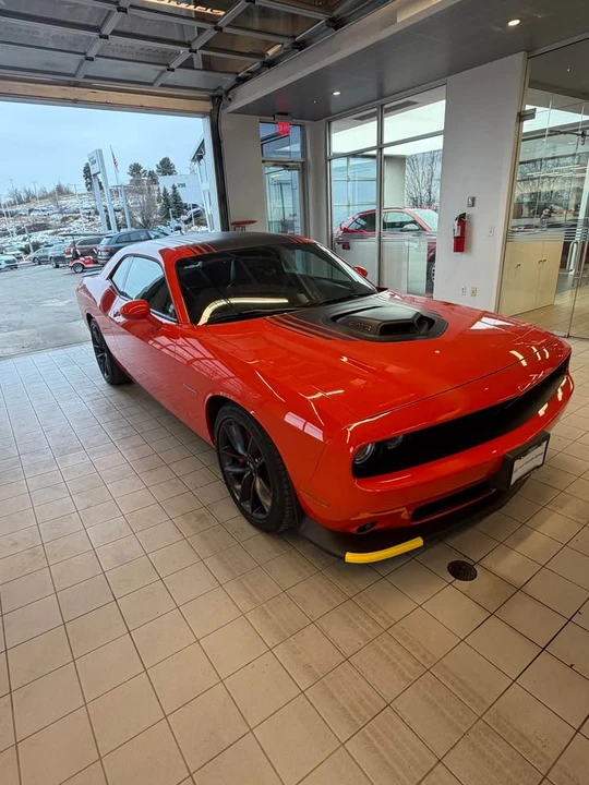 2020 Dodge Challenger 3rd Gen - Image 2 of 5
