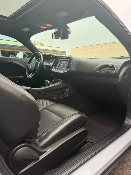 2020 Dodge Challenger SRT Hellcat 3rd Gen - Image 19 of 20