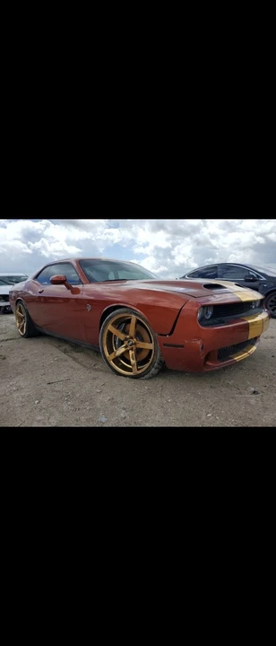 2020 Dodge Challenger SRT Hellcat 3rd Gen - Image 13 of 16