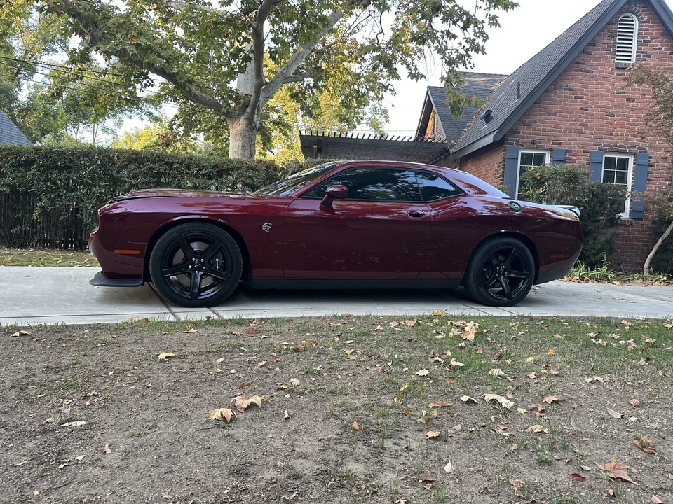 2020 Dodge Challenger SRT Hellcat 3rd Gen - Image 13 of 31