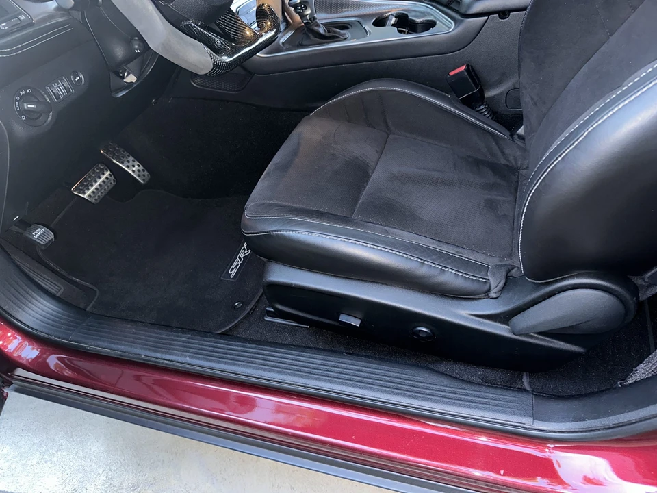 2020 Dodge Challenger SRT Hellcat 3rd Gen - Image 29 of 31