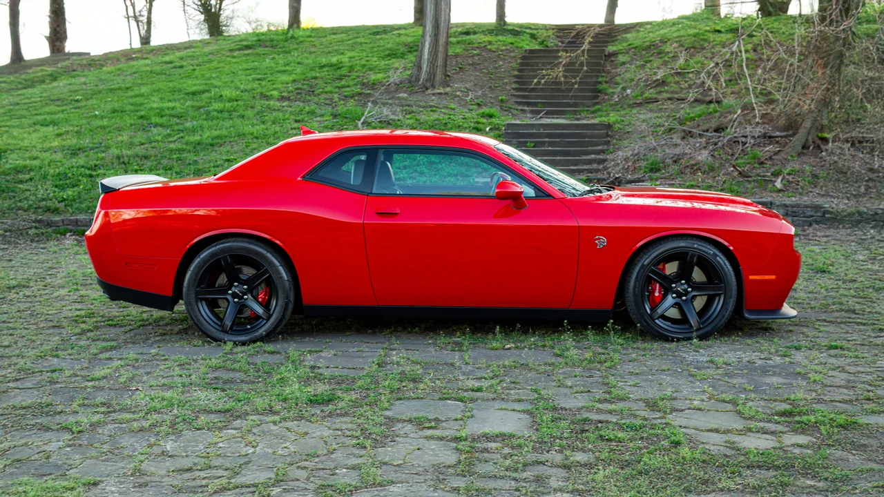 2020 Dodge Challenger SRT Hellcat 3rd Gen - Image 5 of 31