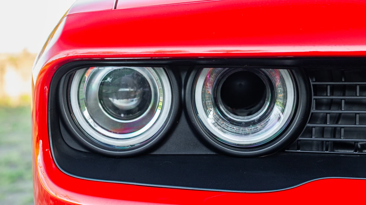 2020 Dodge Challenger SRT Hellcat 3rd Gen - Image 11 of 31