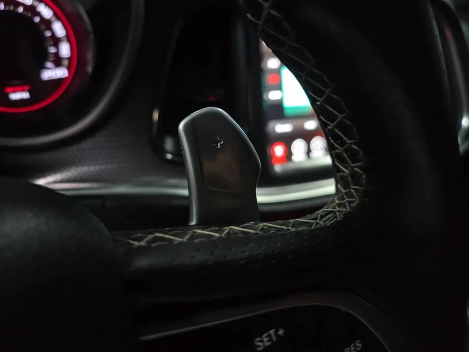 2020 Dodge Challenger SRT Hellcat 3rd Gen - Image 19 of 21
