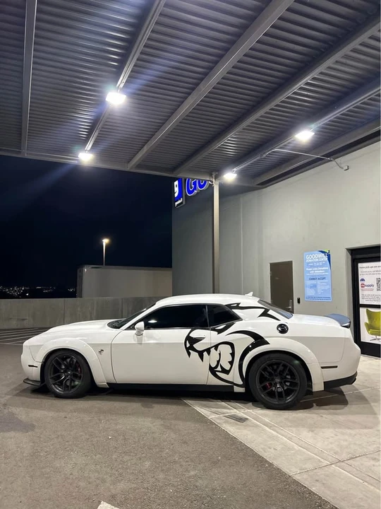 2020 Dodge Challenger SRT Hellcat 3rd Gen - Image 11 of 12