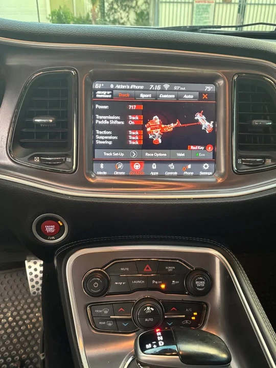 2020 Dodge Challenger SRT Hellcat 3rd Gen - Image 14 of 17