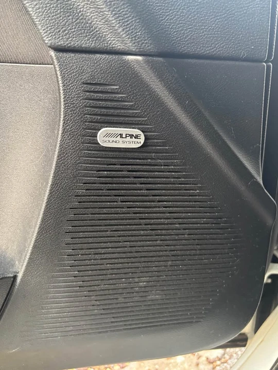 2020 Dodge Challenger SRT Hellcat 3rd Gen - Image 16 of 17
