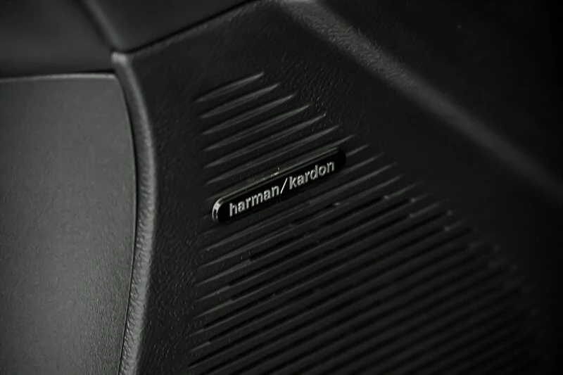2020 Dodge Challenger SRT Hellcat 3rd Gen - Image 14 of 29