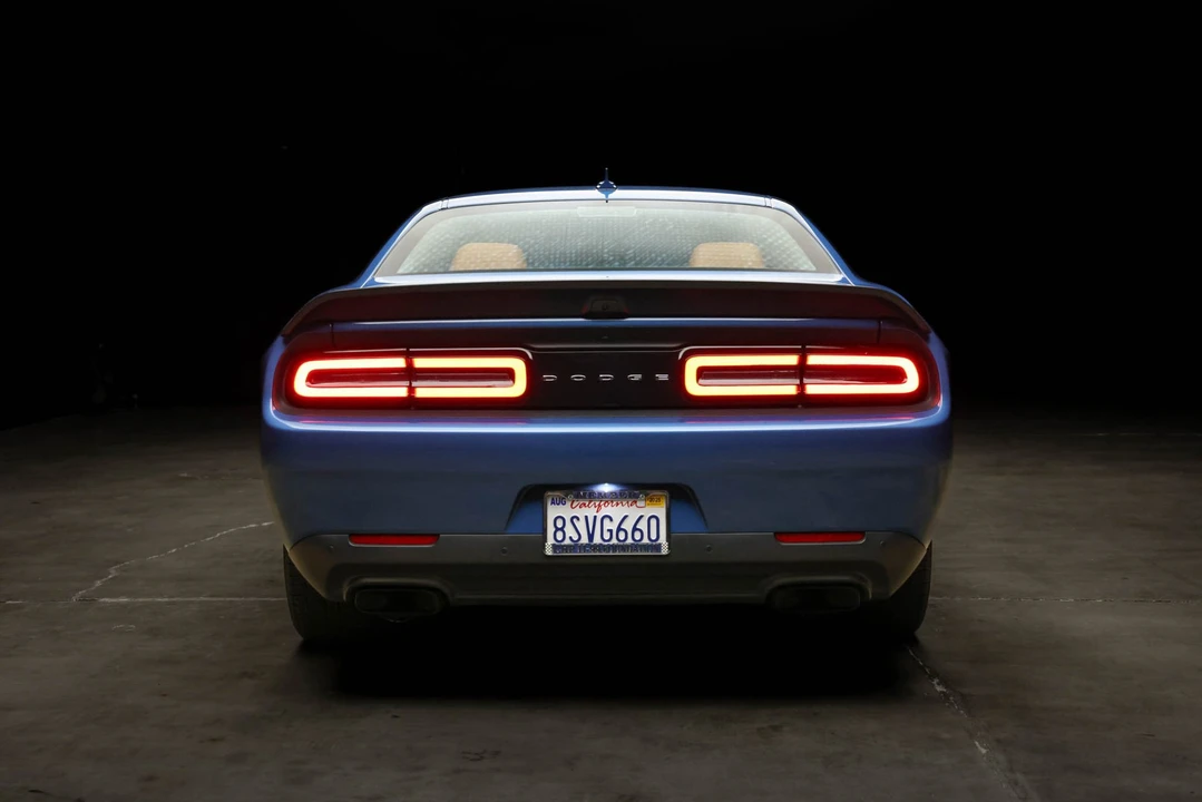 2020 Dodge Challenger SRT Hellcat 3rd Gen - Image 19 of 31
