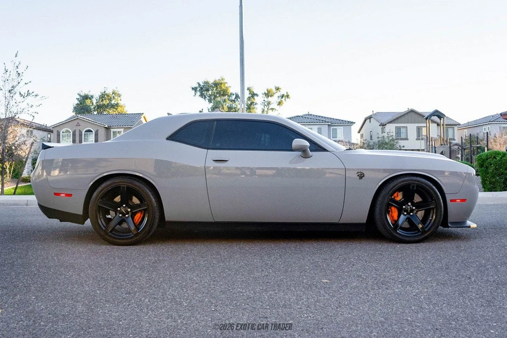 2020 Dodge Challenger SRT Hellcat 3rd Gen - Image 9 of 12