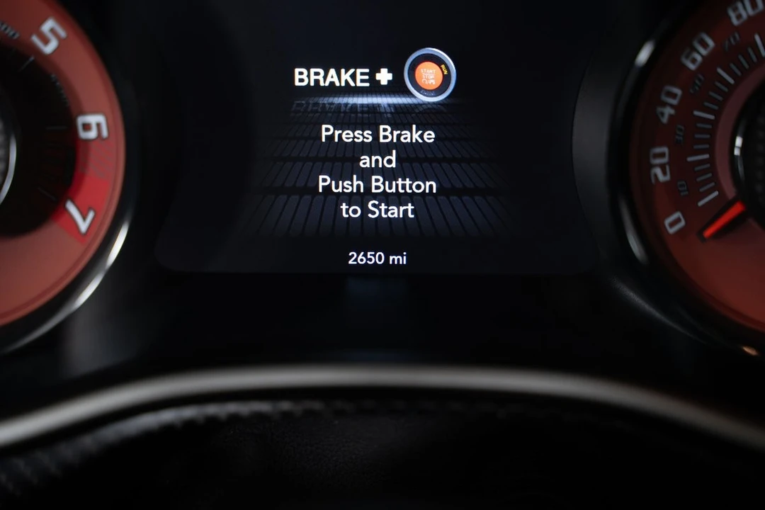 2020 Dodge Challenger SRT Hellcat 3rd Gen - Image 21 of 31