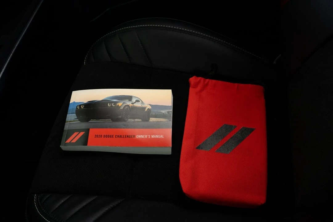 2020 Dodge Challenger SRT Hellcat 3rd Gen - Image 28 of 31