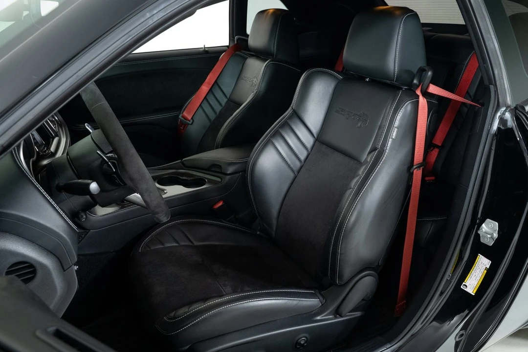 2020 Dodge Challenger SRT Hellcat 3rd Gen - Image 16 of 31