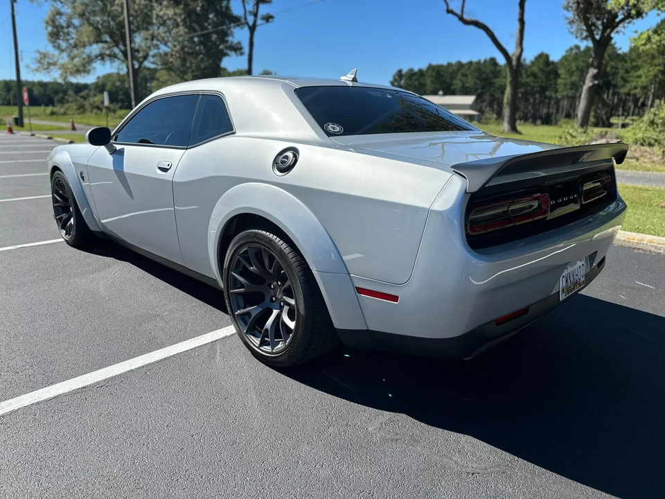2020 Dodge Challenger SRT Hellcat 3rd Gen - Image 8 of 31