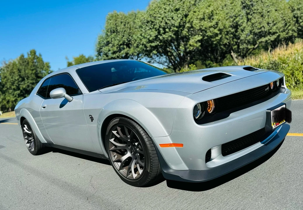 2020 Dodge Challenger SRT Hellcat 3rd Gen - Image 15 of 31