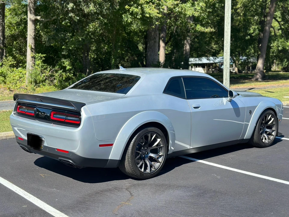 2020 Dodge Challenger SRT Hellcat 3rd Gen - Image 11 of 31