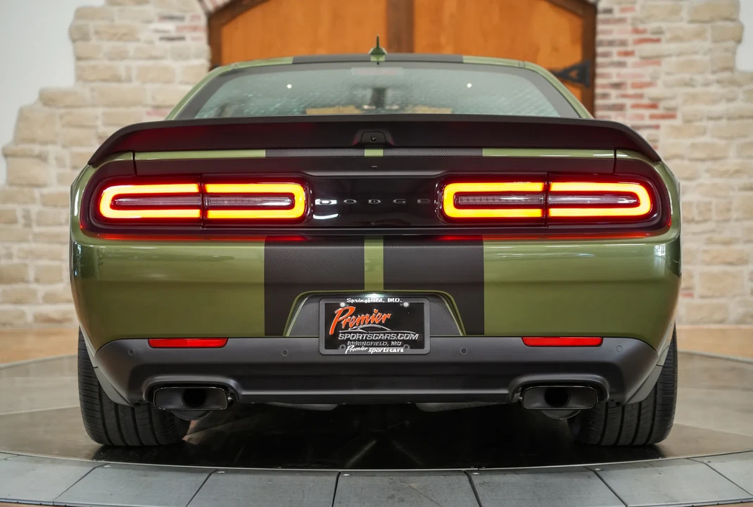 2020 Dodge Challenger SRT Hellcat 3rd Gen - Image 19 of 31