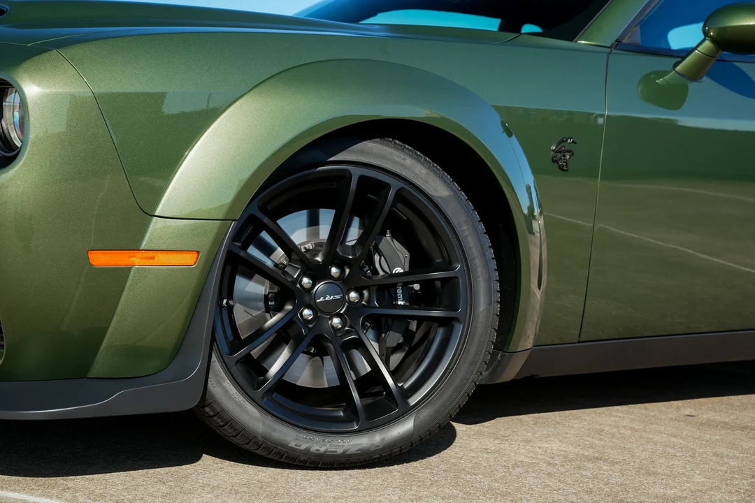 2020 Dodge Challenger SRT Hellcat 3rd Gen - Image 13 of 31