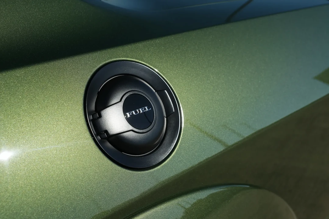 2020 Dodge Challenger SRT Hellcat 3rd Gen - Image 16 of 31