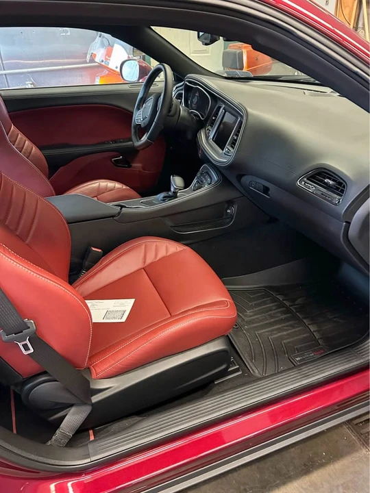 2020 Dodge Challenger - Image 6 of 10