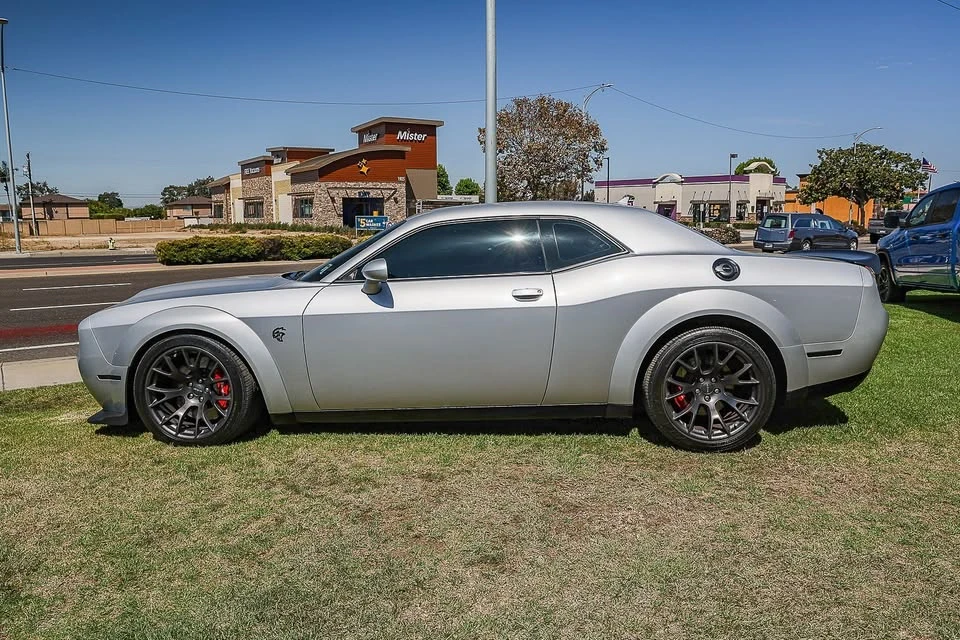 2020 Dodge Challenger SRT Hellcat 3rd Gen - Image 8 of 19
