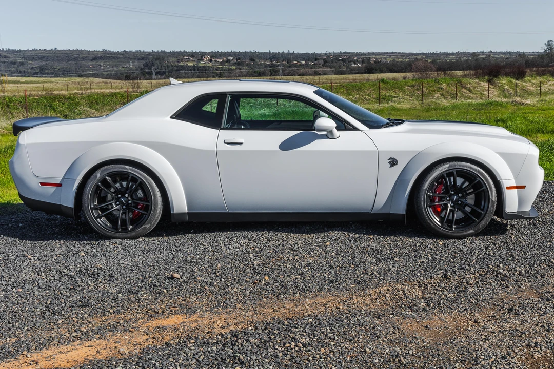 2020 Dodge Challenger SRT Hellcat 3rd Gen - Image 25 of 31