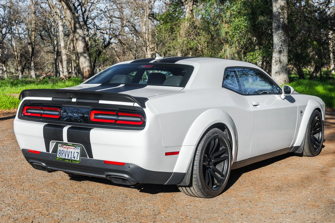 2020 Dodge Challenger SRT Hellcat 3rd Gen - Image 24 of 31