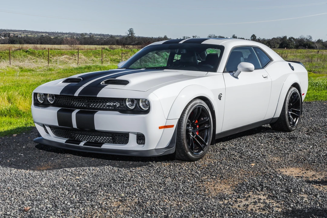 2020 Dodge Challenger SRT Hellcat 3rd Gen - Image 11 of 31