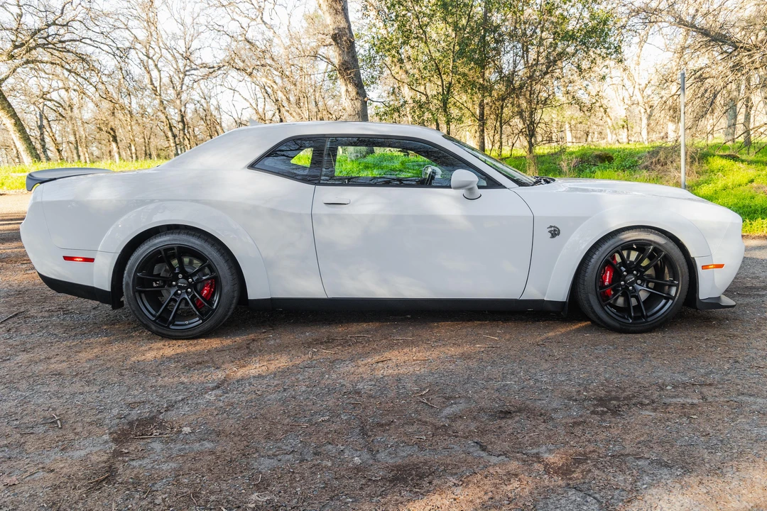 2020 Dodge Challenger SRT Hellcat 3rd Gen - Image 28 of 31
