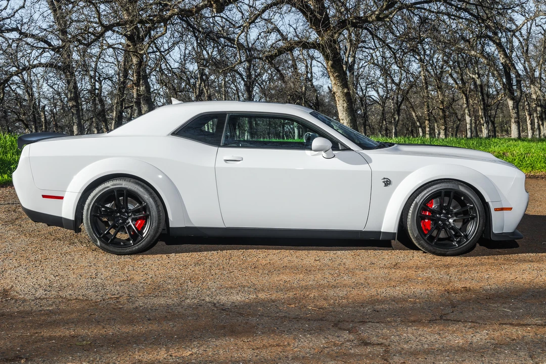 2020 Dodge Challenger SRT Hellcat 3rd Gen - Image 26 of 31