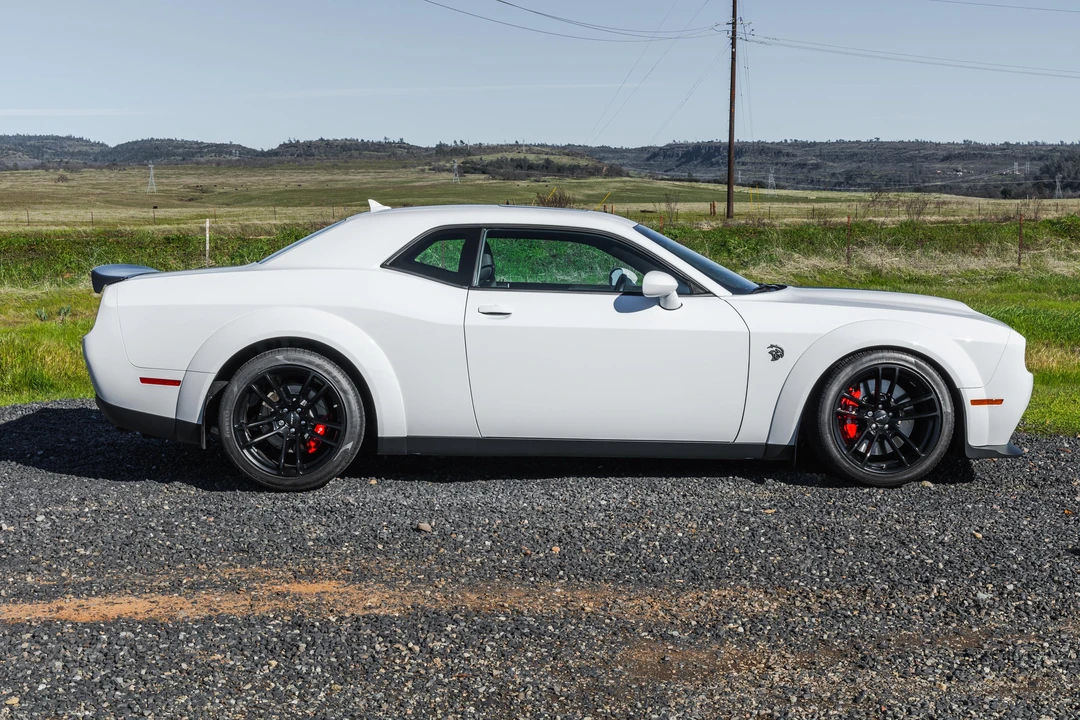 2020 Dodge Challenger SRT Hellcat 3rd Gen - Image 27 of 31